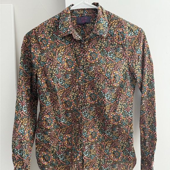 J. Crew Tops - JCrew fitted shirt in Liberty fabric
